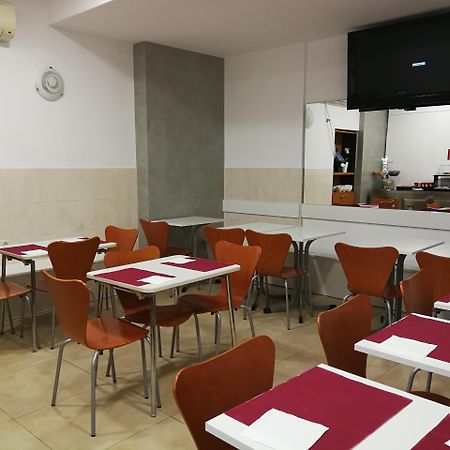 Sol Playa Hotel Valencia Bagian luar foto