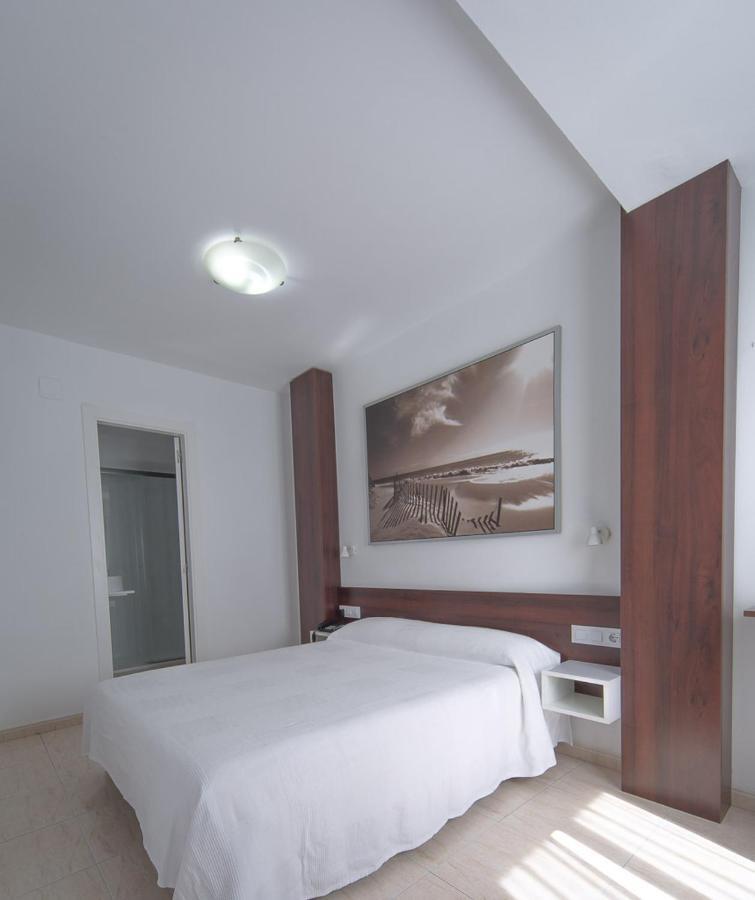 Sol Playa Hotel Valencia Bagian luar foto