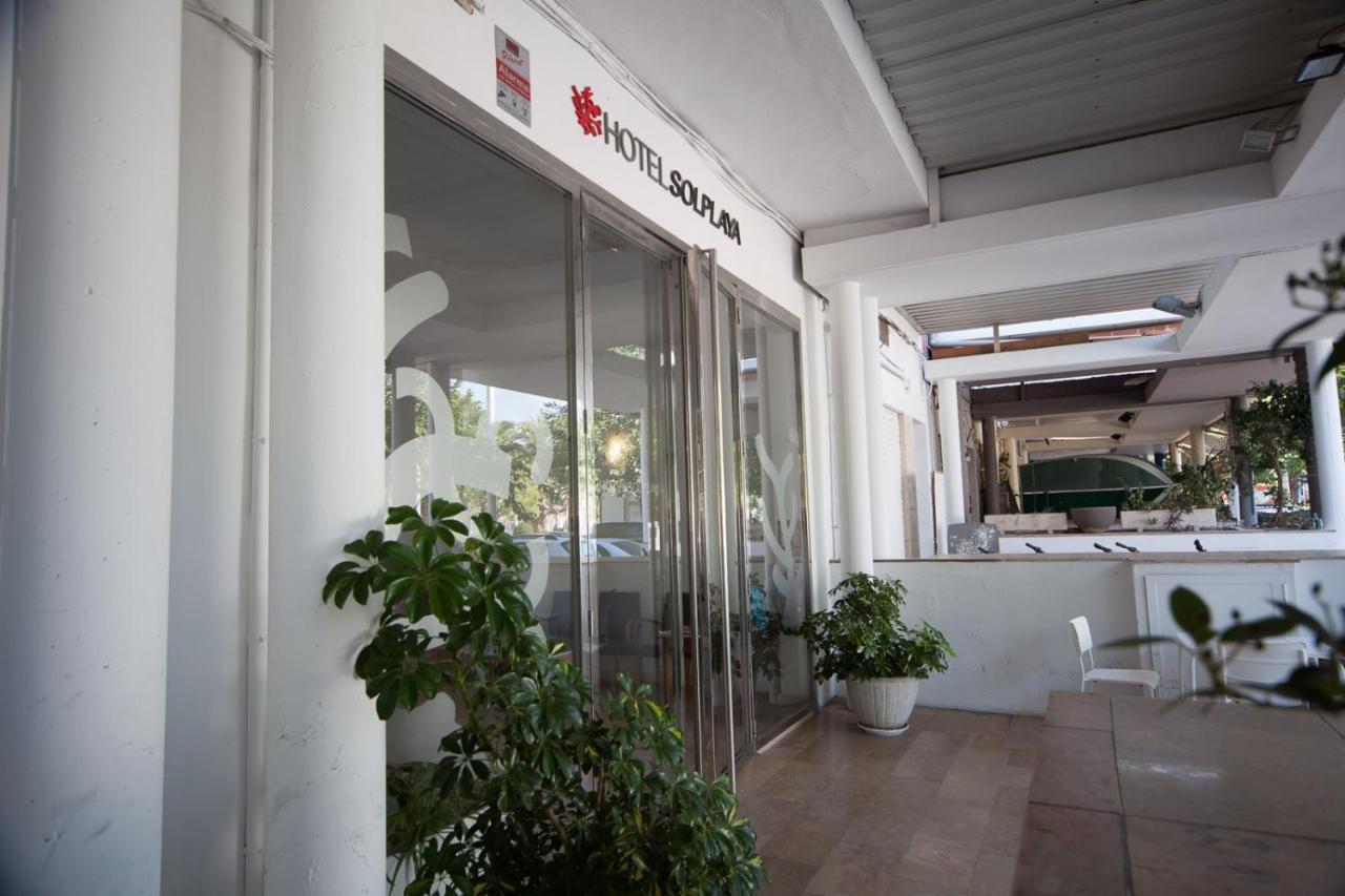 Sol Playa Hotel Valencia Bagian luar foto